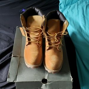 Timberland Women size 6